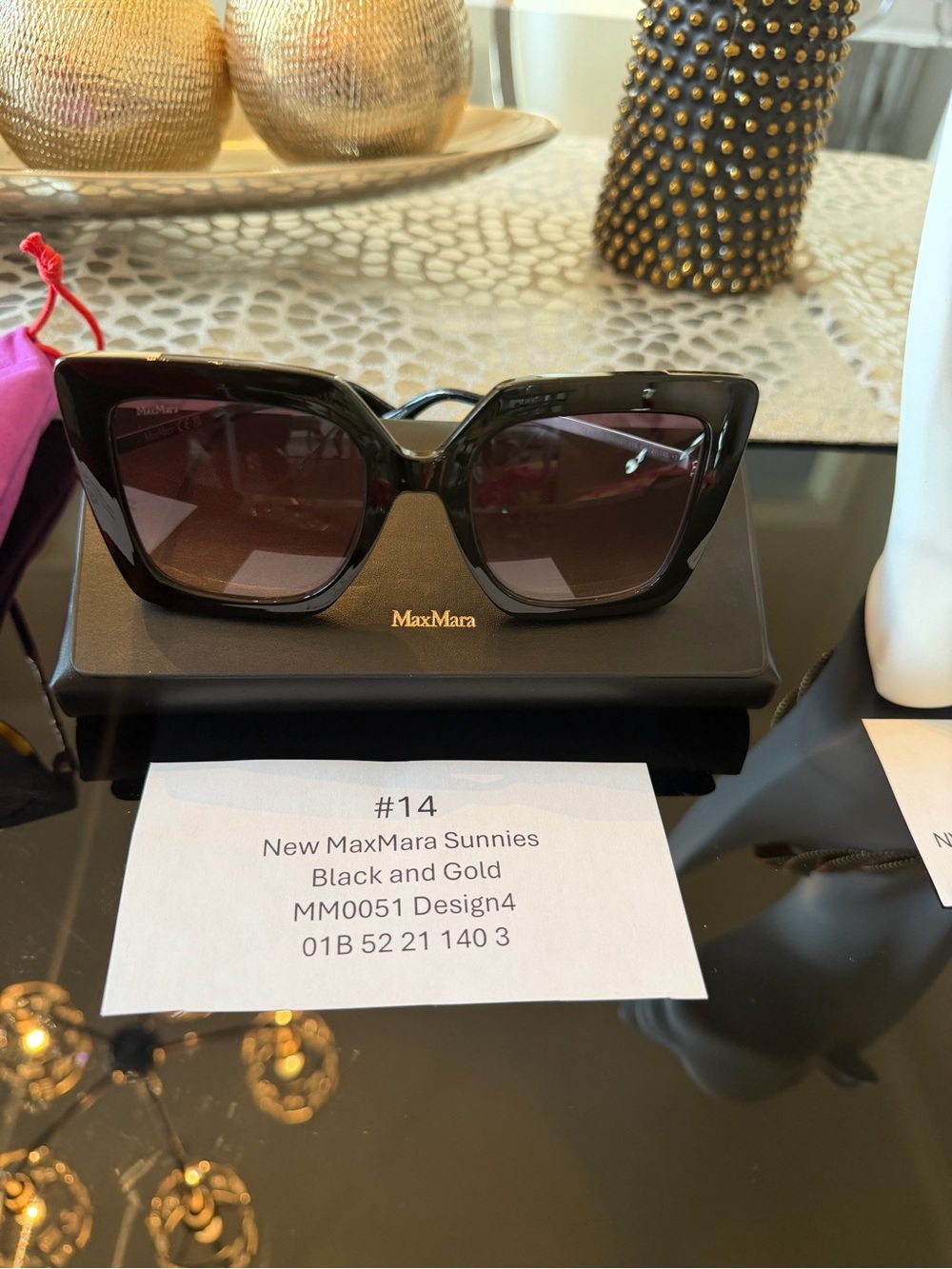 Summer Fun Appreciation Bvlgari Cosmetics Beauty Pouch with Lots of Goodies. - Picture 7 of 11